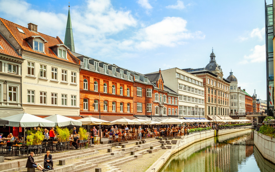 &Aring;boulevarden - Promenade in Aarhus, D&auml;nemark.